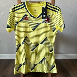 NWT Women’s 2019 Colombian Home Jersey